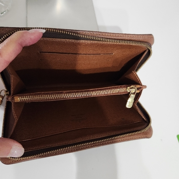 Louis Vuitton Brown Monogram Zip Around Wallet - Picture 6 of 10